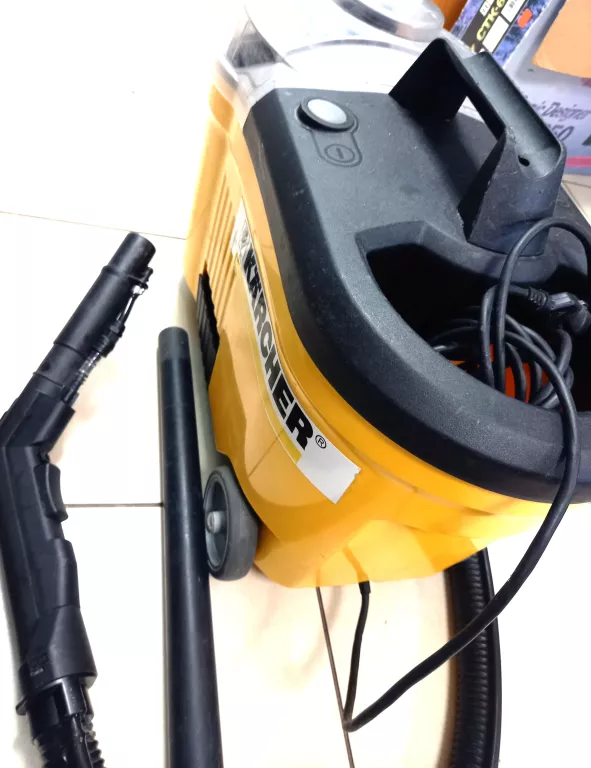 odkurzacz-pioracy-karcher-puzzi-200-stan-uzywany