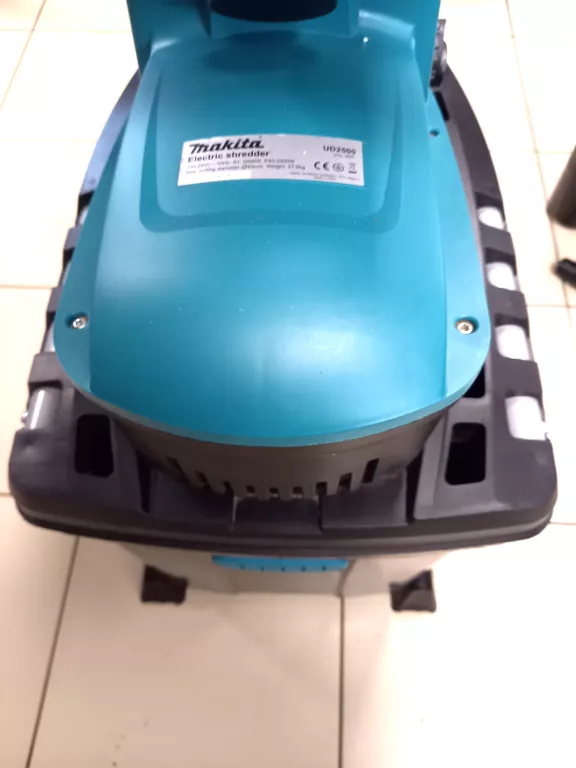 ROZDRABNIACZ GAŁĘZI MAKITA UD2500
