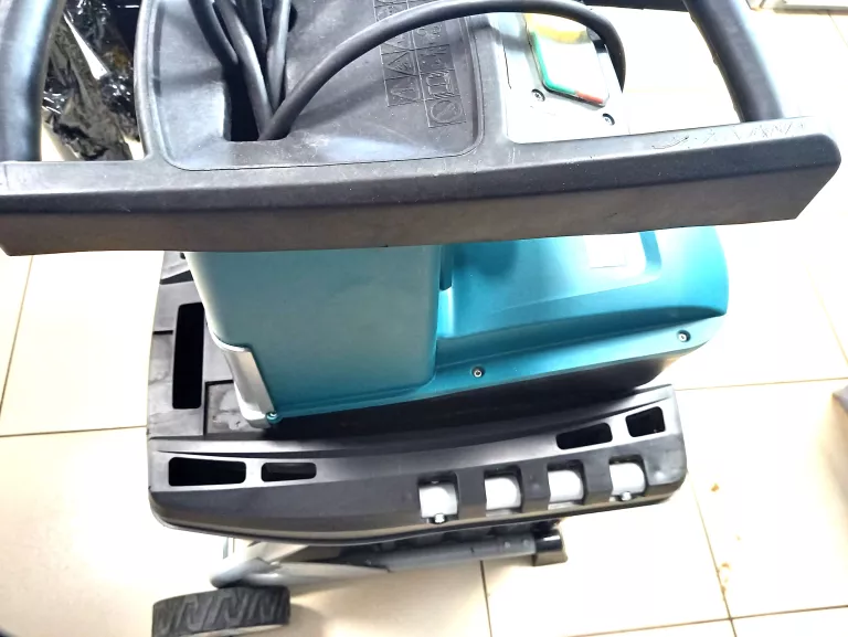 ROZDRABNIACZ GAŁĘZI MAKITA UD2500