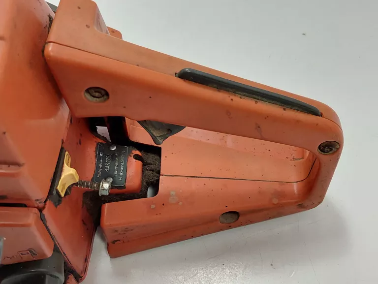 pila-husqvarna-40-27-km-zasilanie-spalinowe