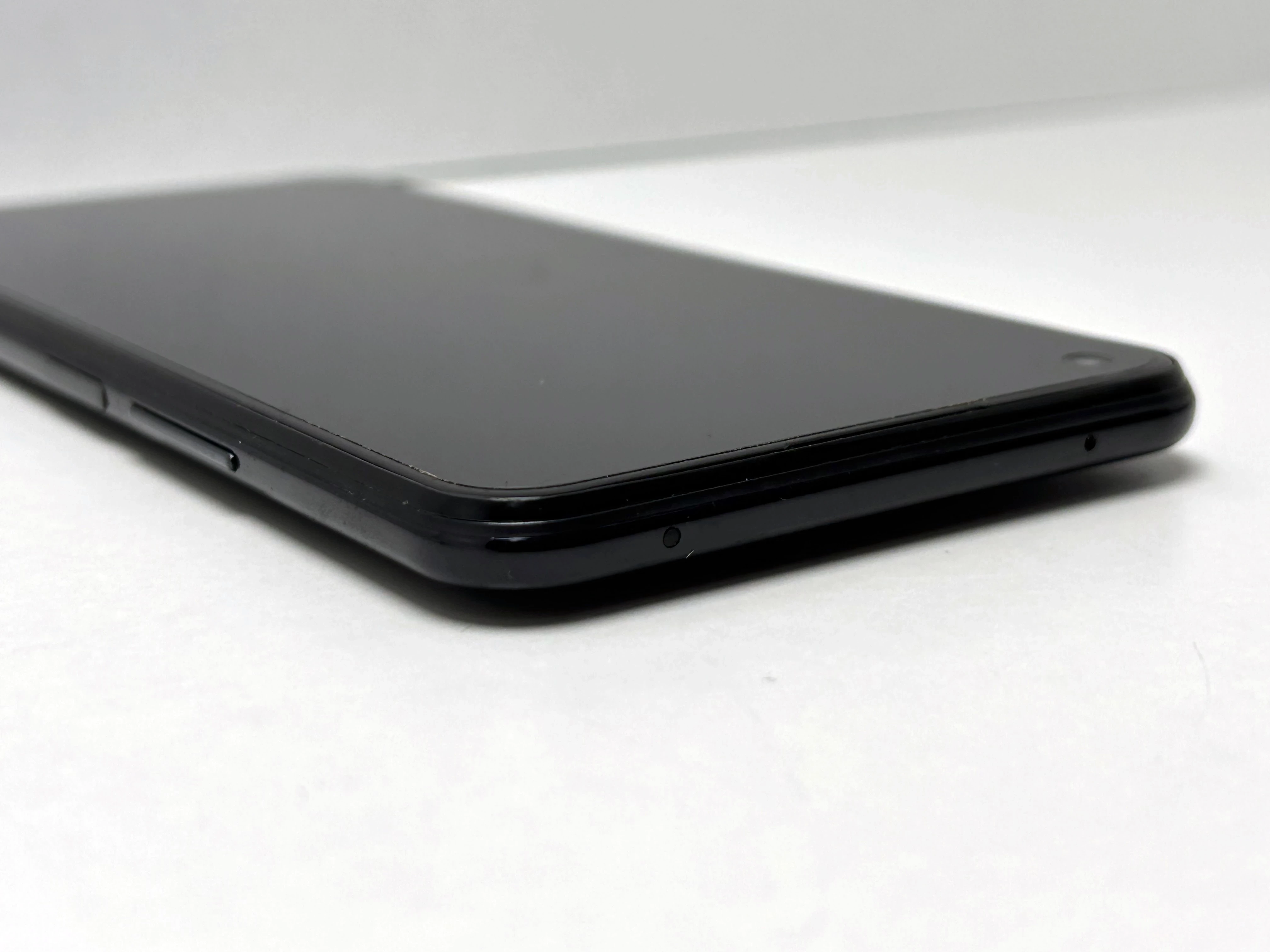 telefon-xiaomi-mi-11-lite-5g-6128-uszkodzony-przekatna-ekranu-655