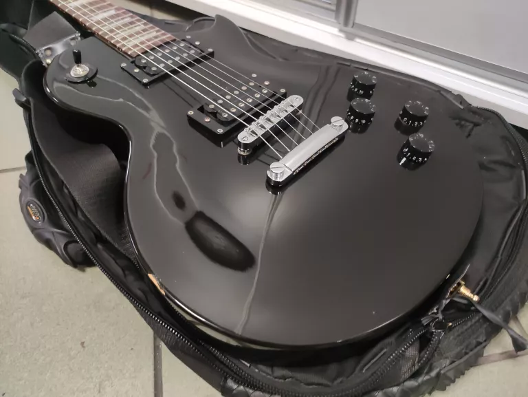 GITARA ELEKTRYCZNA CAREER STAGES