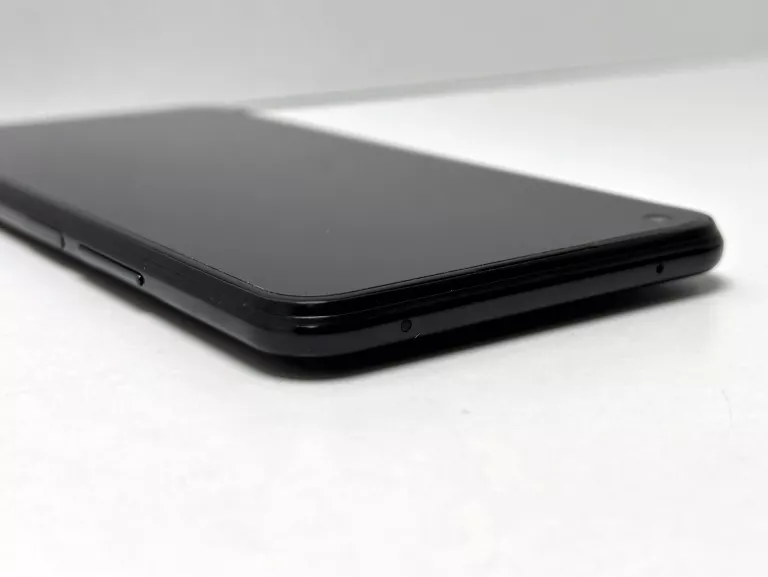 telefon-xiaomi-mi-11-lite-5g-6128-uszkodzony-przekatna-ekranu-655