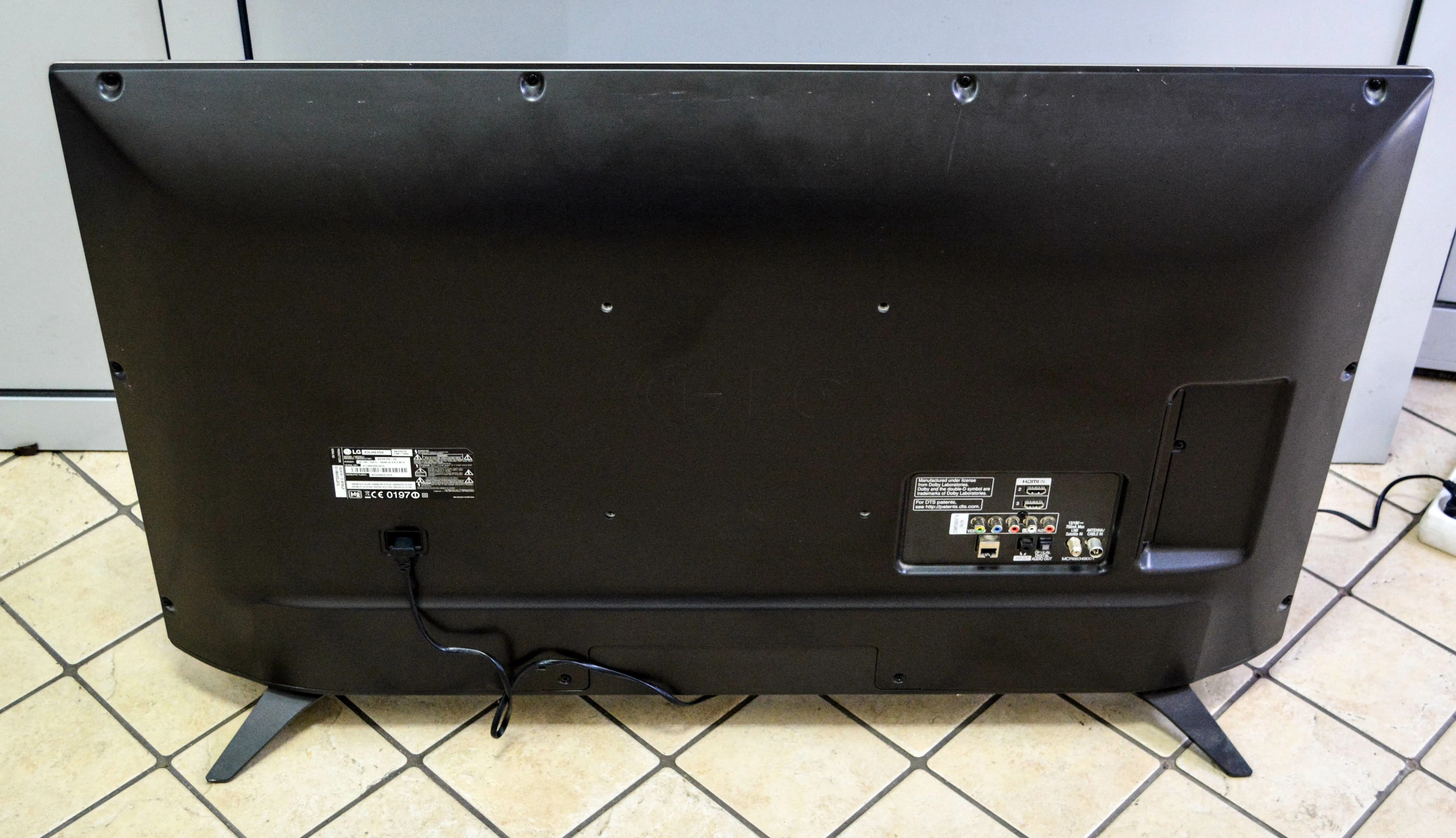 telewizor-lg-43lh615v-43-cale-pilot-typ-telewizora-led