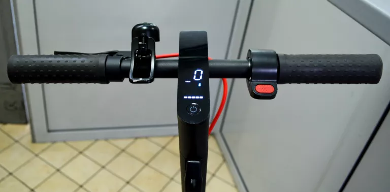 HULAJNOGA XIAOMI MI ELECTRIC SCOOTER PRO 2