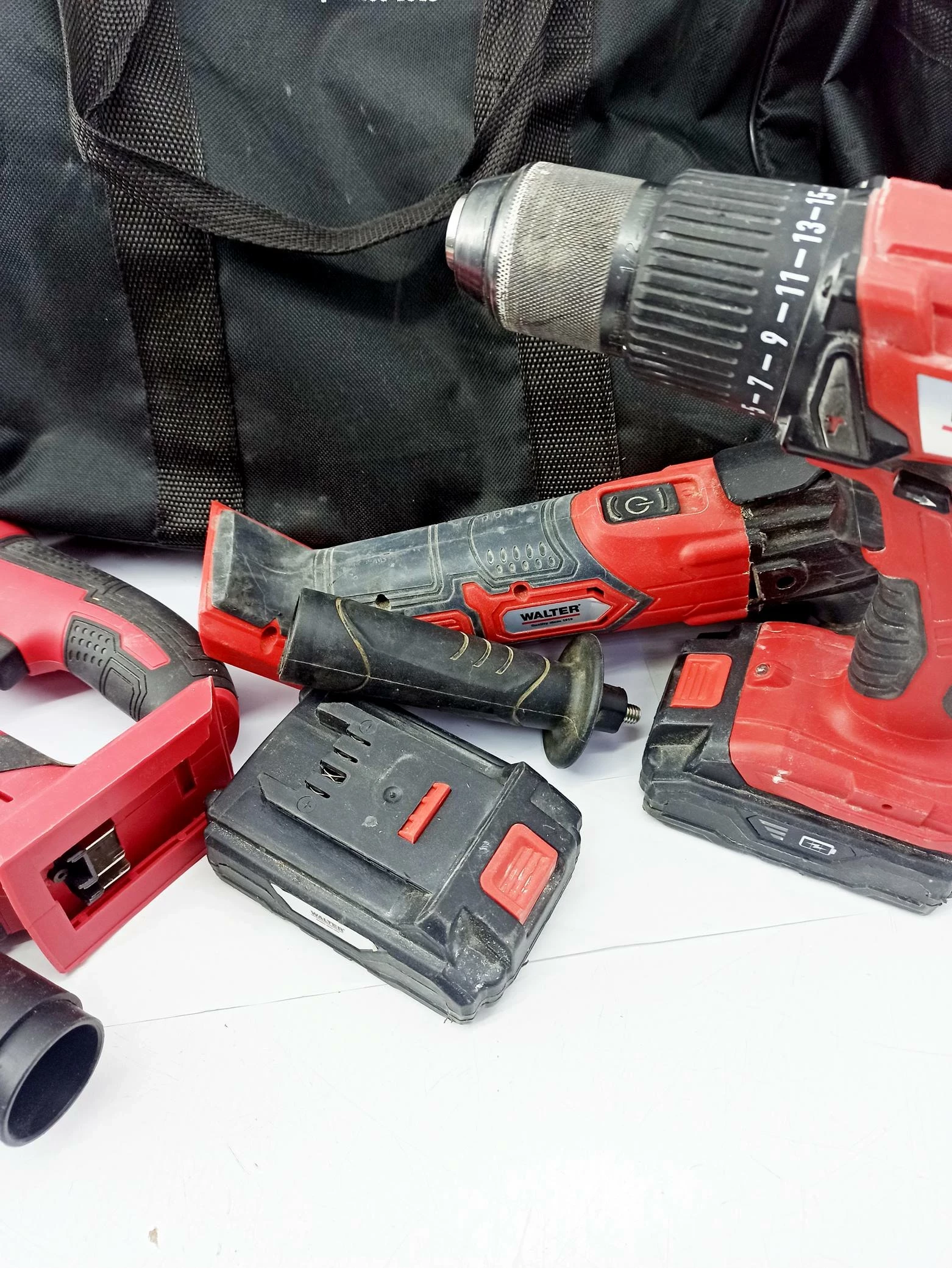 zestaw-narzedzi-walter-wkretarka-szlifierka-wyrzynarka-rodzaj-silnika-brak-informacji