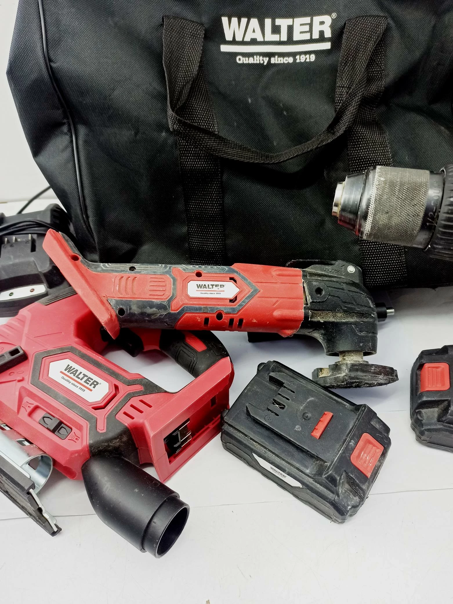 zestaw-narzedzi-walter-wkretarka-szlifierka-wyrzynarka-pojemnosc-akumulatora-2