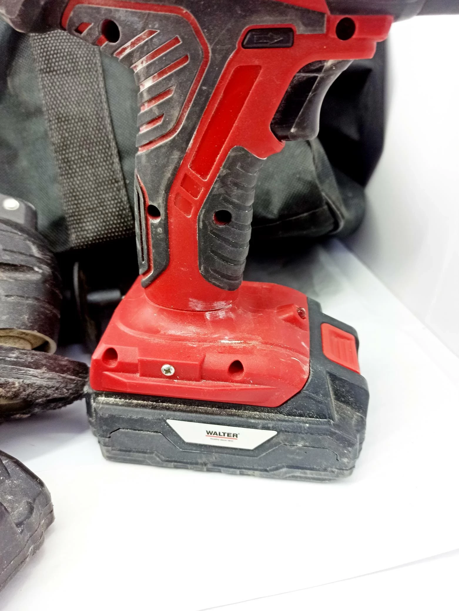 zestaw-narzedzi-walter-wkretarka-szlifierka-wyrzynarka-kod-producenta-000