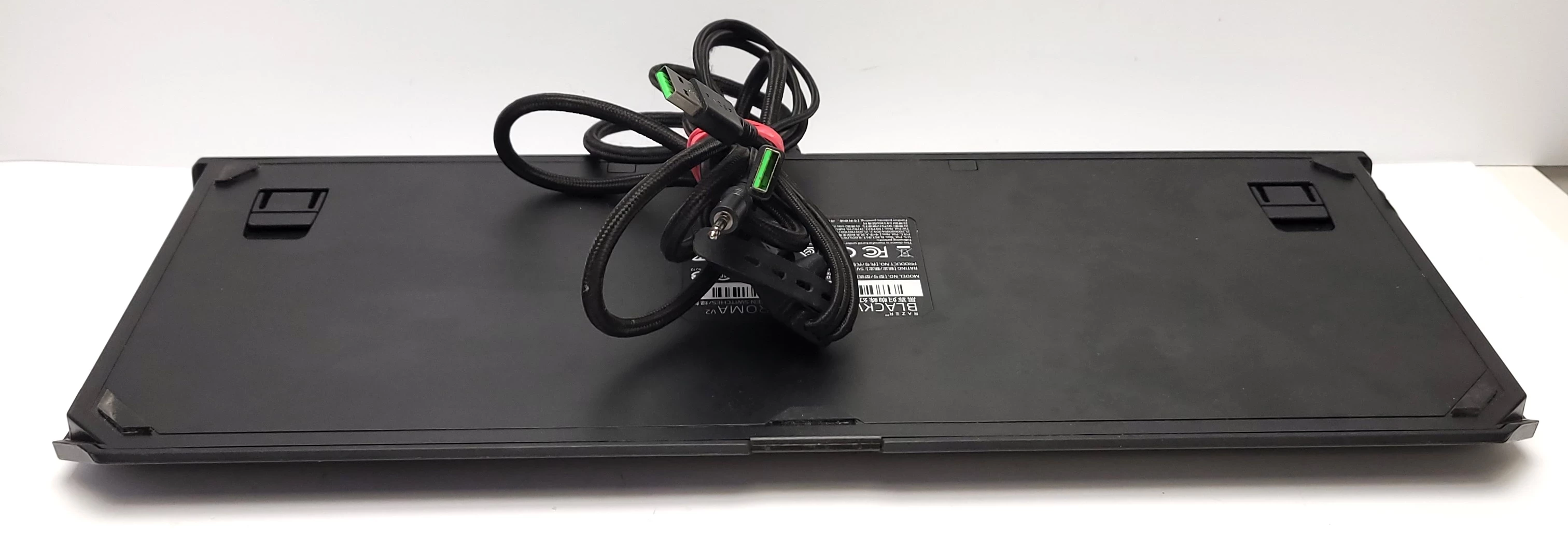 klawiatura-przewodowa-razer-blackwidow-chroma-v2-rz03-0203-interfejs-usb