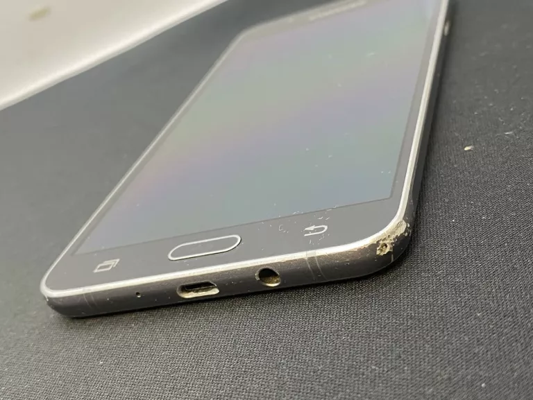 TELEFON SAMSUNG GALAXY J7