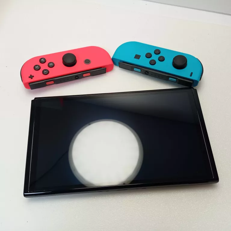 KONSOLA NINTENDO SWITCH OLED + ETUI @WARTO !!