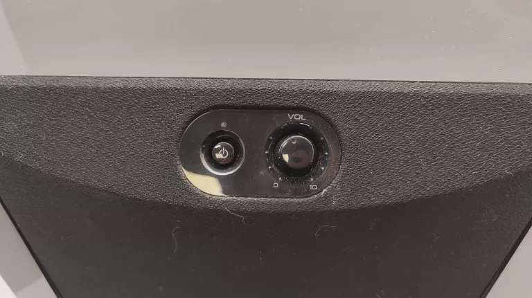 SUBWOOFER YAMAHA NS-SW300 CZARNY
