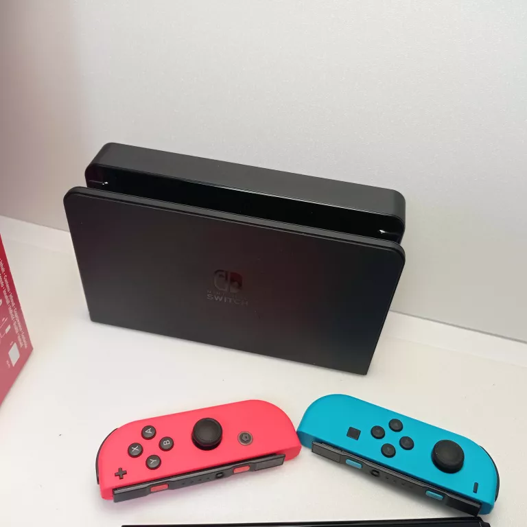 KONSOLA NINTENDO SWITCH OLED + ETUI @WARTO !!