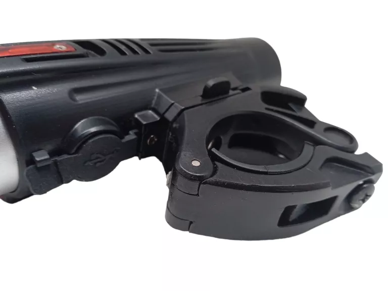 LAMPKA ROWEROWA PRZEDNIA PROX CRATER 880 LM USB