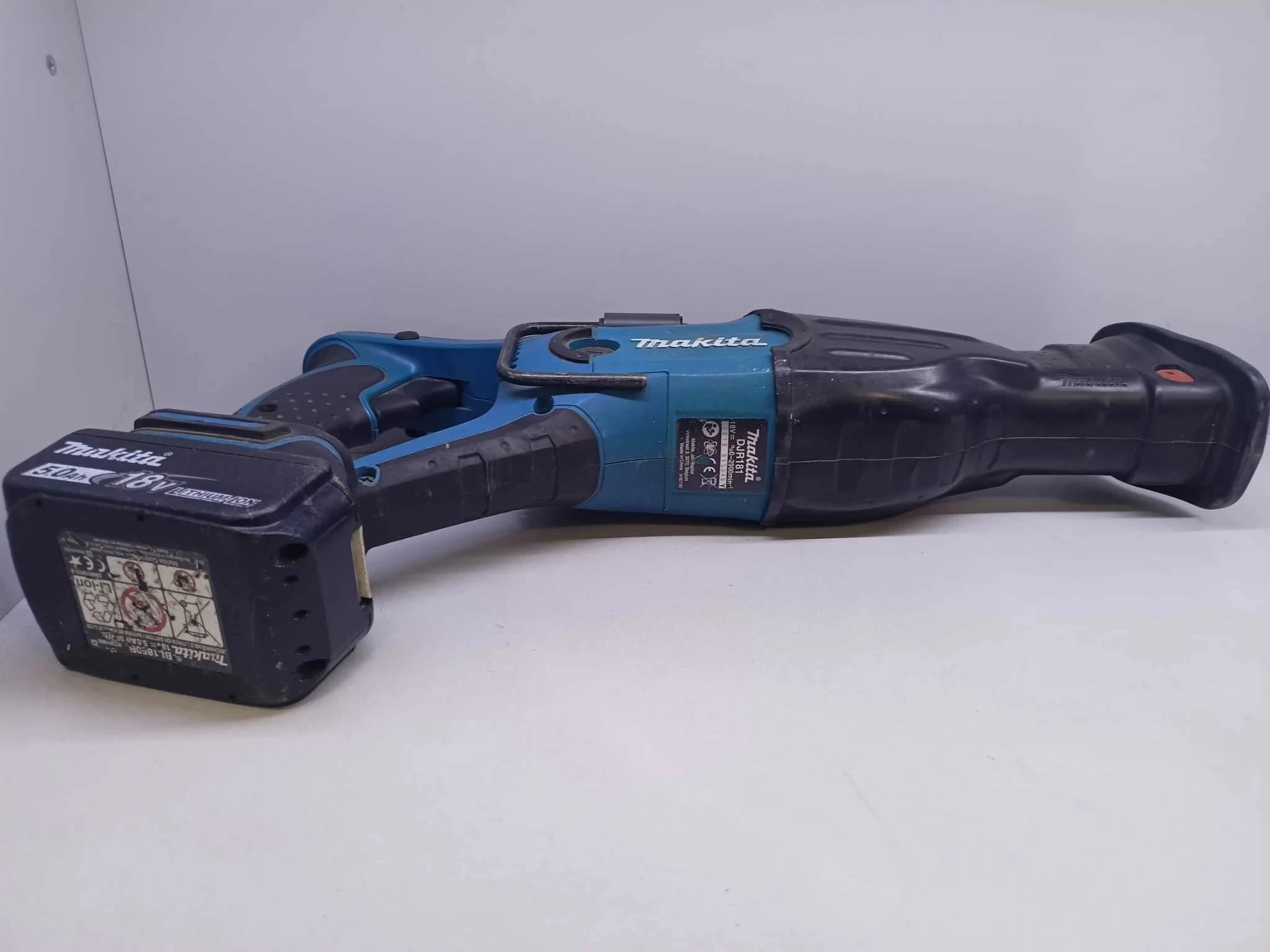 pila-szablasta-makita-makita-djr181-marka-makita