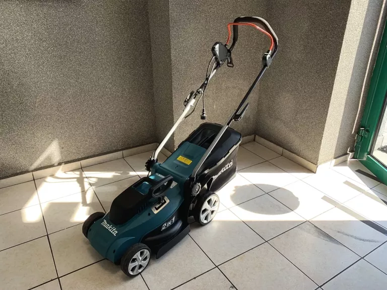 KOSIARKA ELEKTRYCZNA MAKITTA ELM3320 1200W 2023