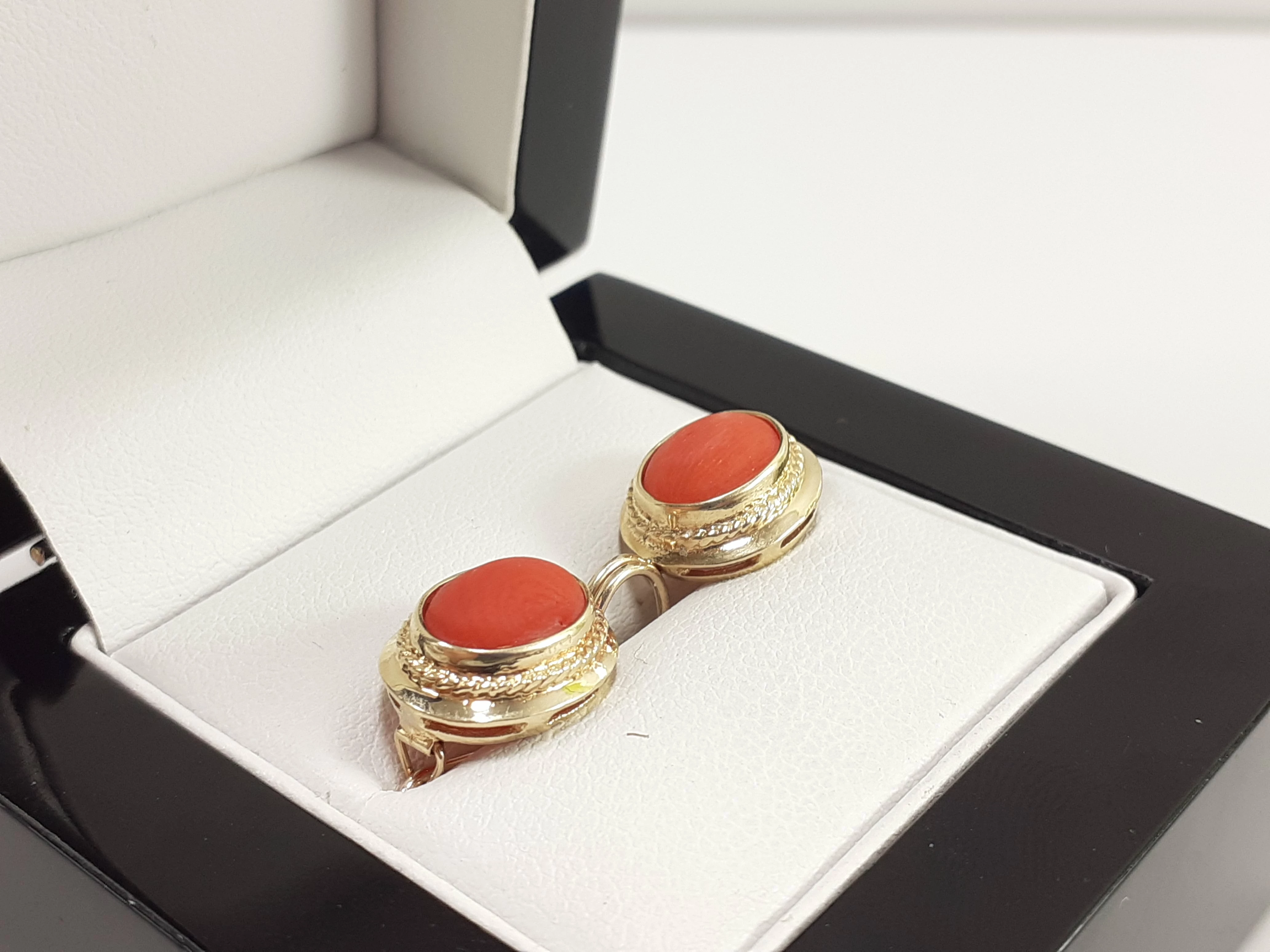 piekne-zlote-kolczyki-z-koralem-585-401g-rodzaj-bigla-angielski