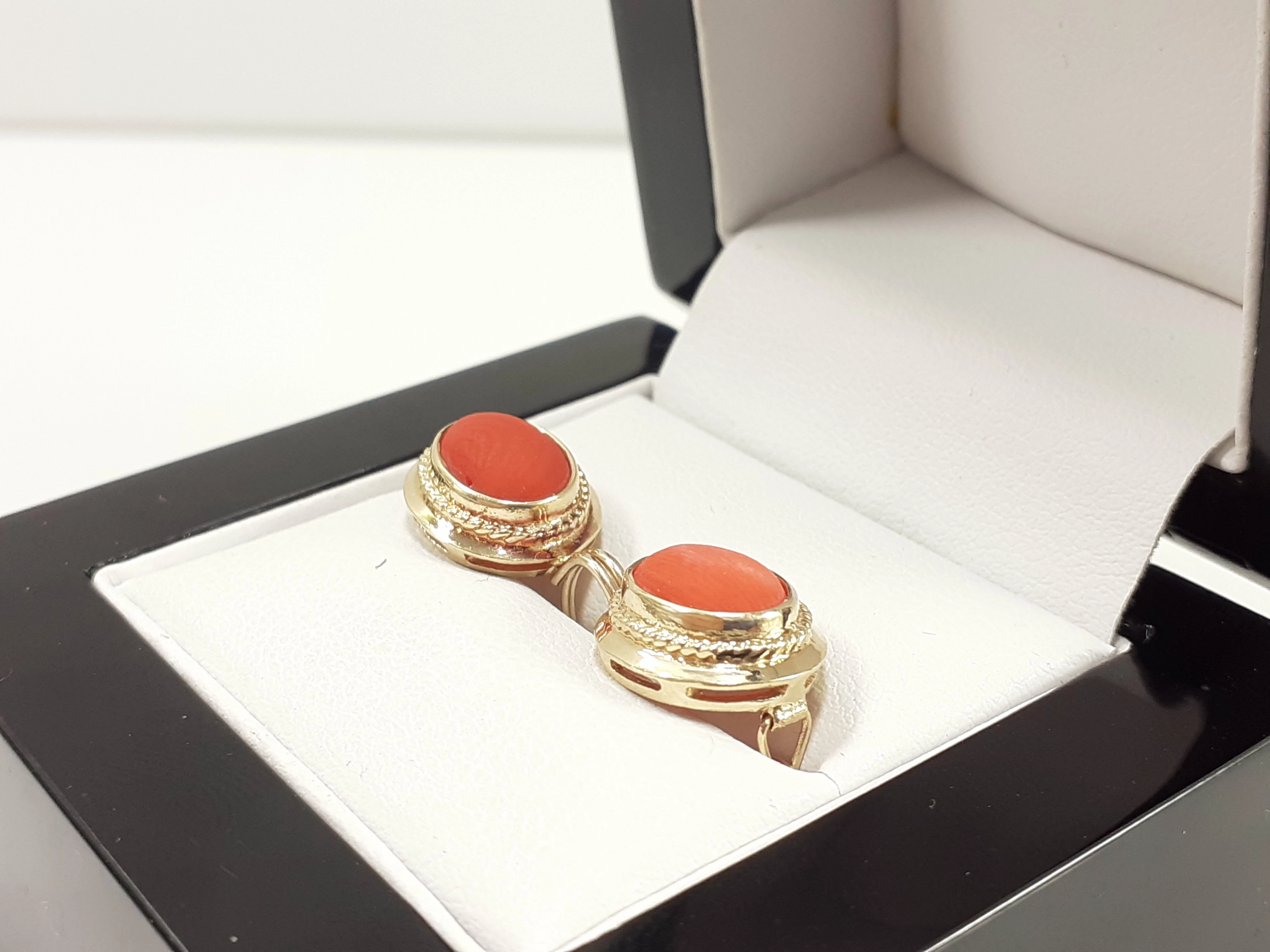 piekne-zlote-kolczyki-z-koralem-585-401g-material-zloto