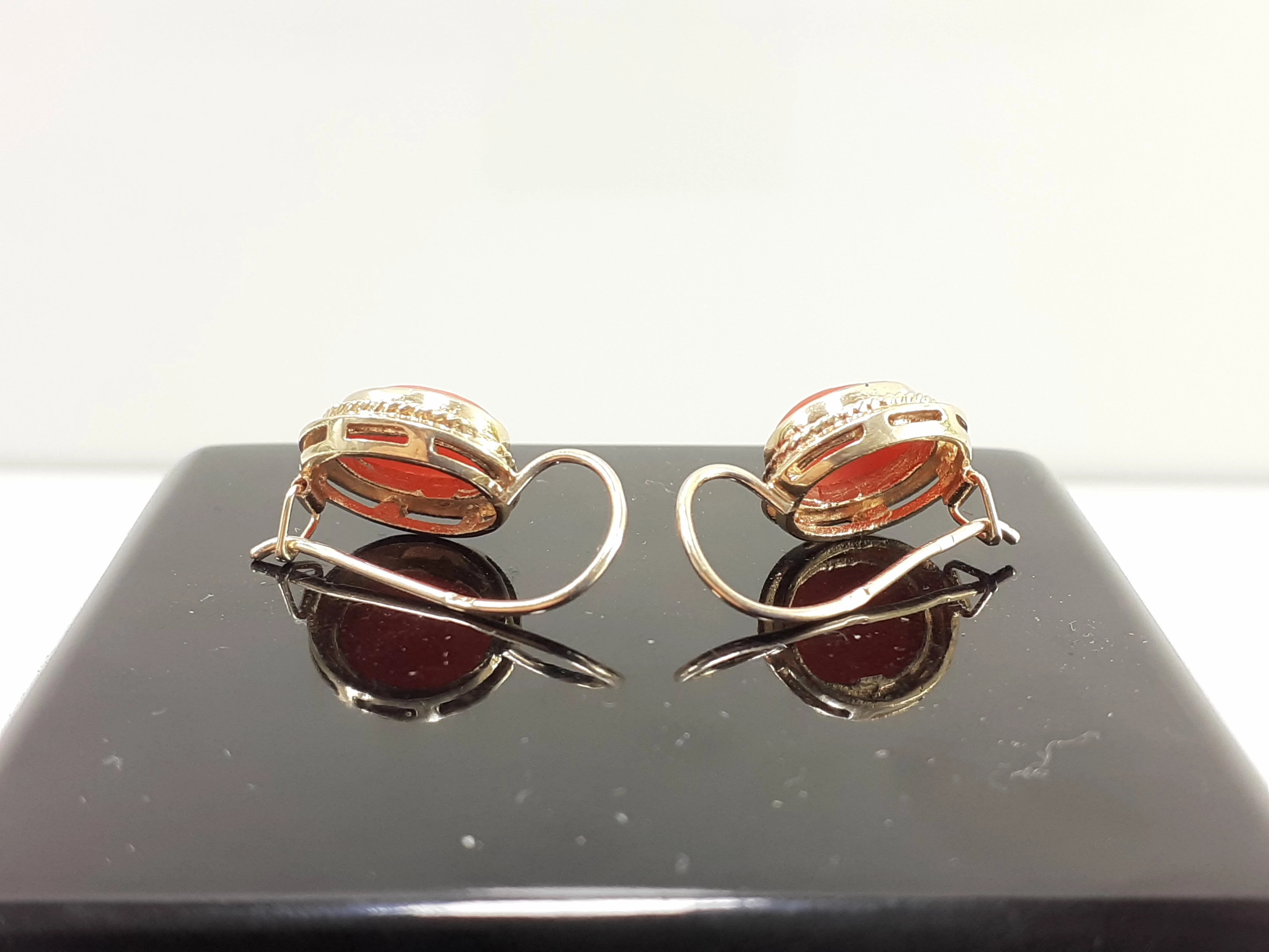 piekne-zlote-kolczyki-z-koralem-585-401g-ean-gtin-5705479548248