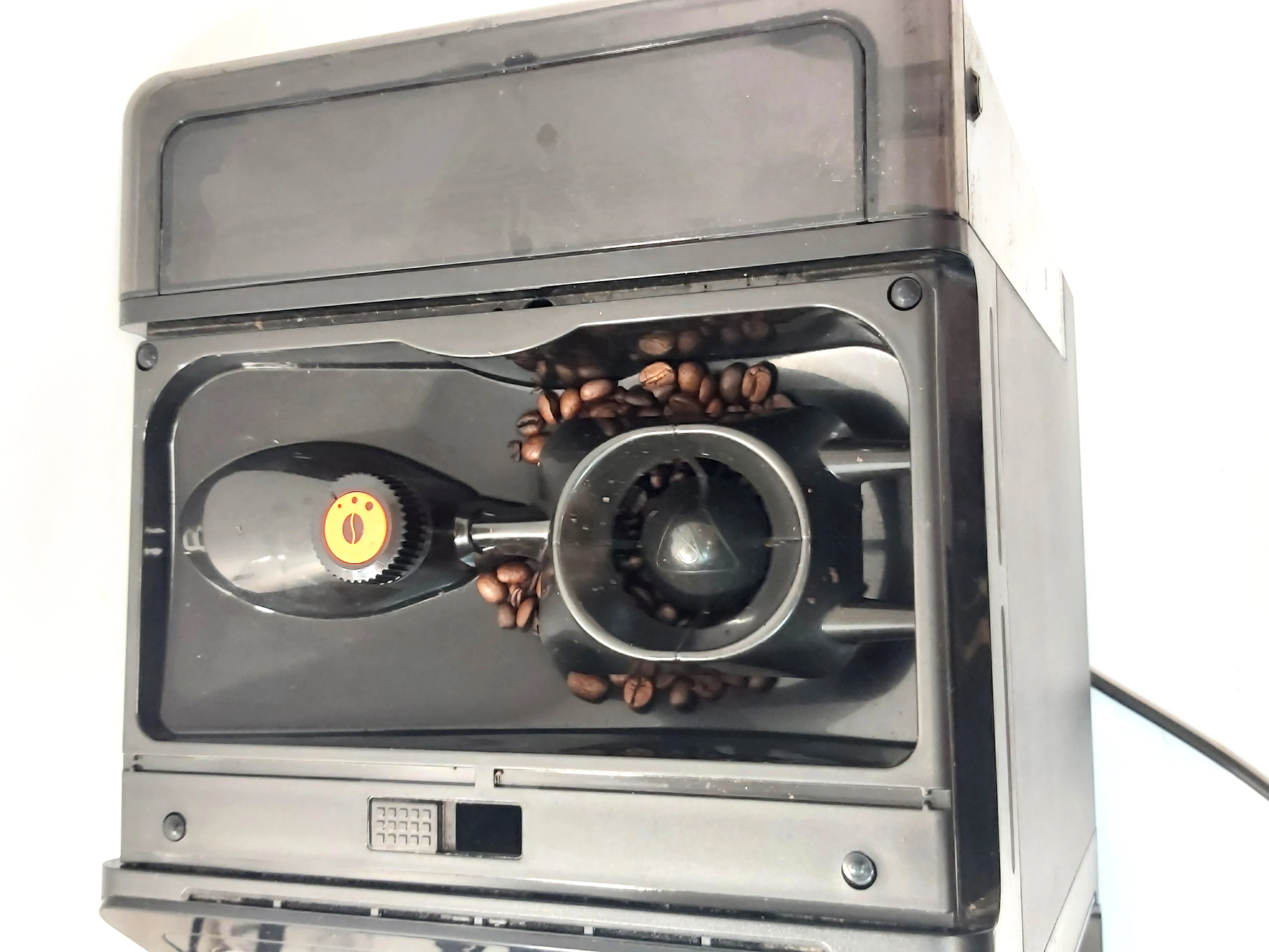 ekspres-do-kawy-krups-fdb-145000p-kolor-dominujacy-srebrnyszary