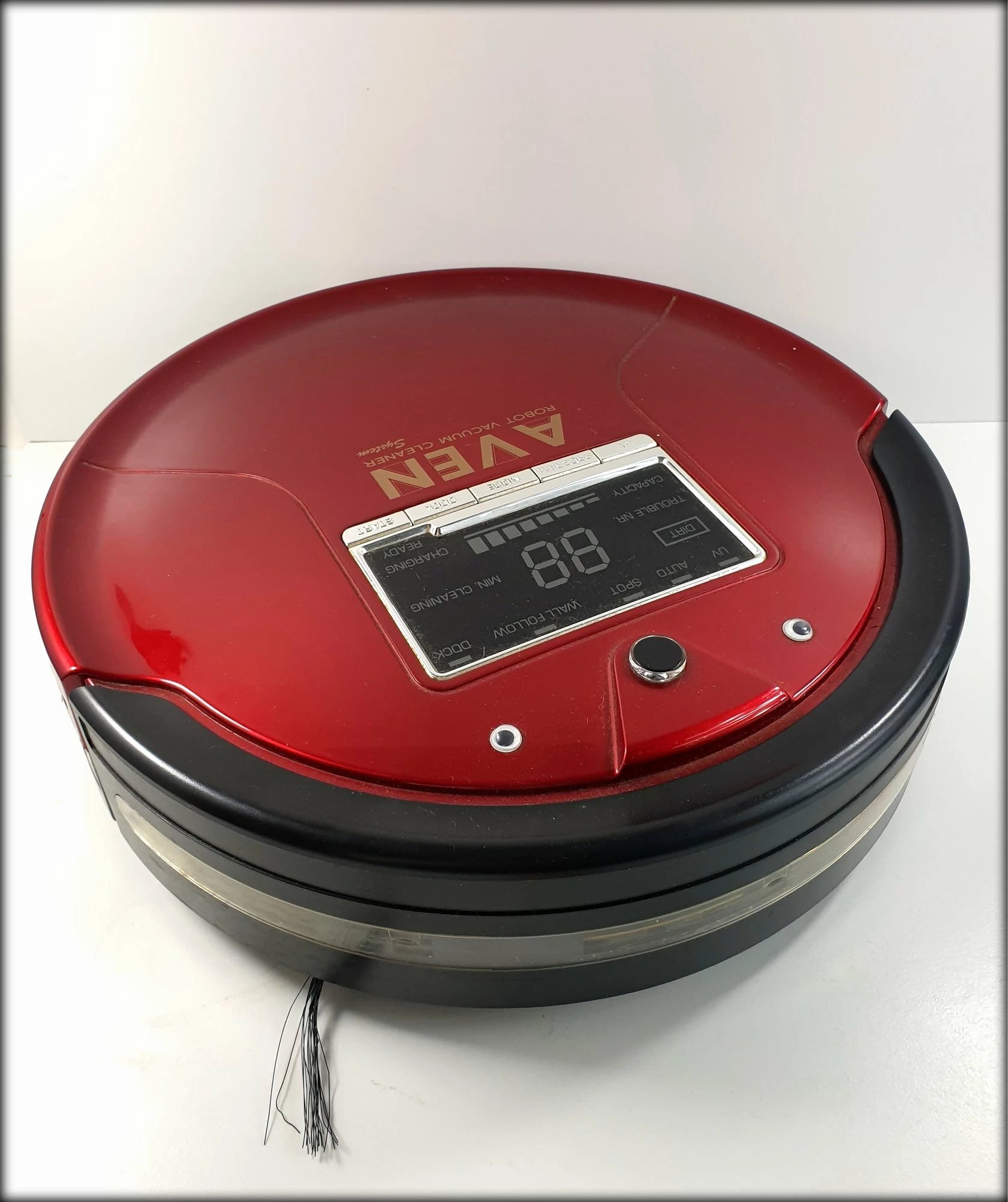 aven-vacuum-cleaner-system-robot-sprzatajacy-stan-uzywany