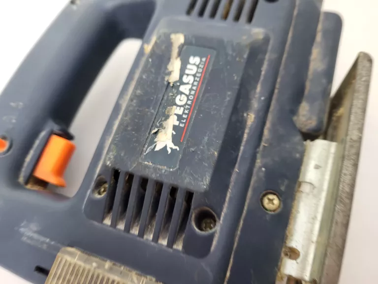 wyrzynarka-pegasus-69080-mocowanie-brzeszczotu-205041-222245