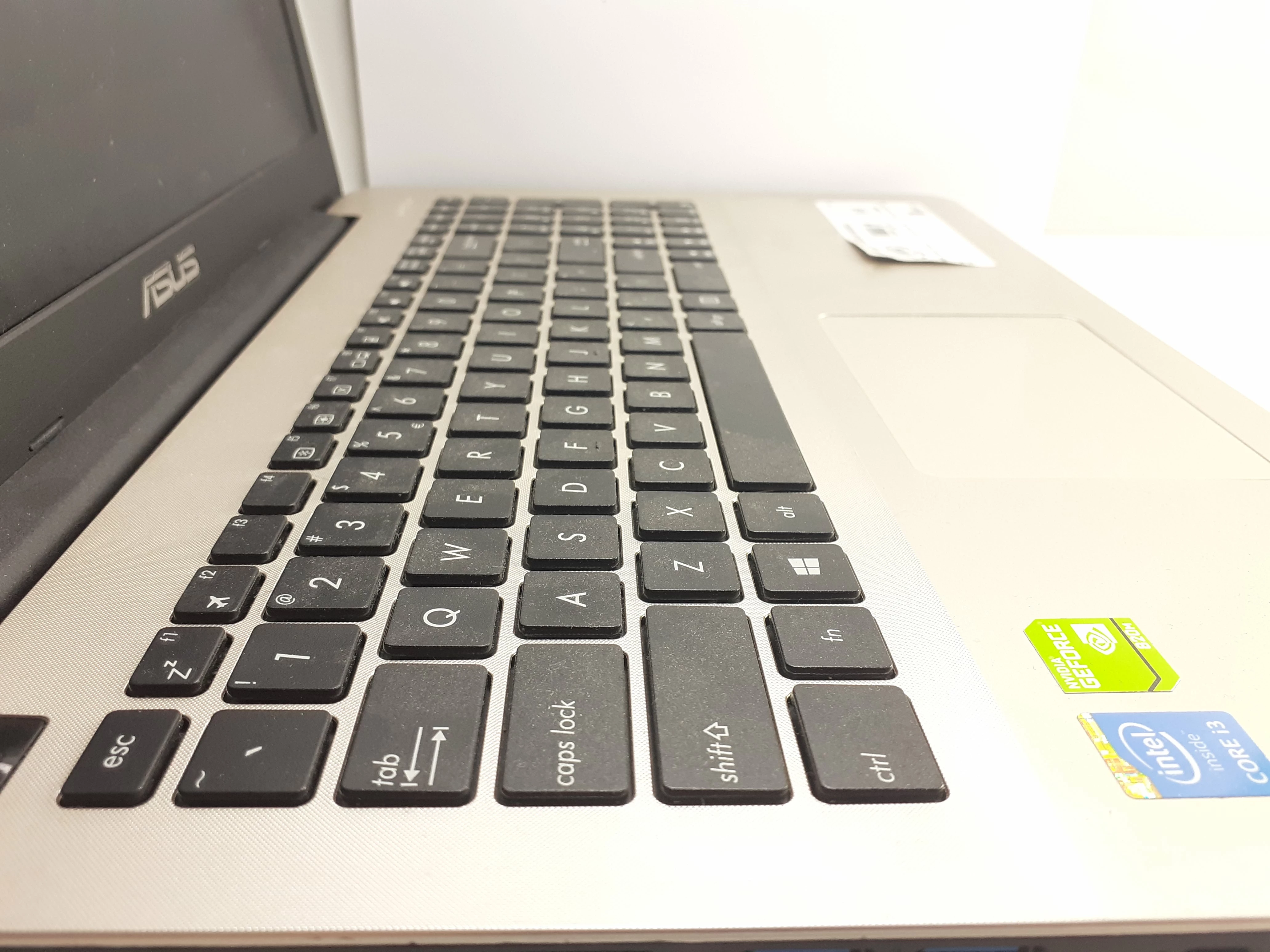 laptop-asus-sonicmaster-i3-rozdzielczosc-px-1920-x-1080