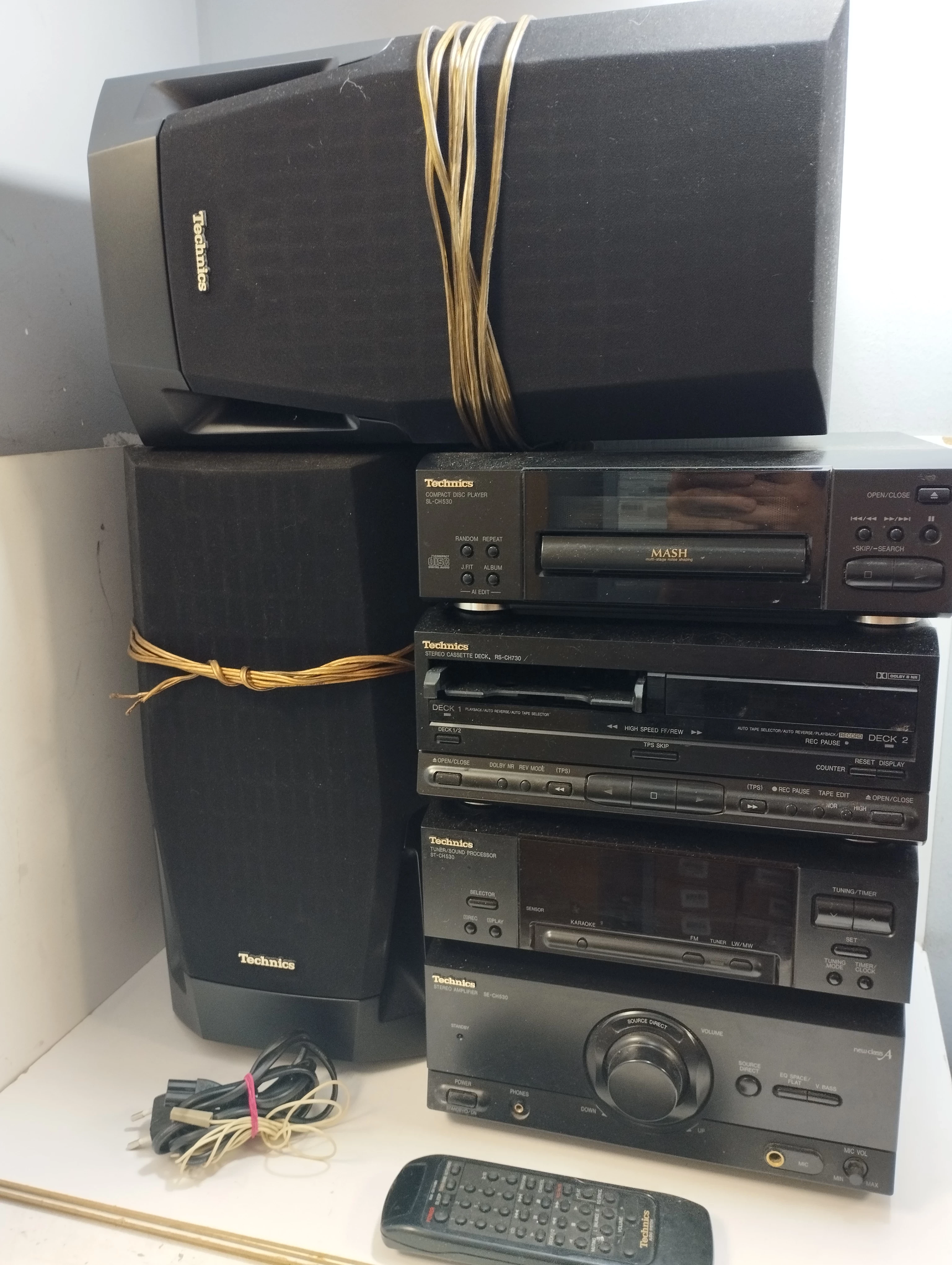 wieza-technics-kolumny-opis-osiedle-niepodleglosci-1-krakow