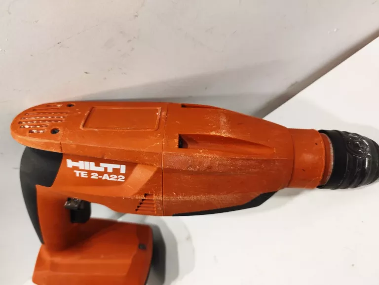 MŁOTOWIERATKA HILTI TE 2-A22 Z AKU 3.3 AH 07/2022