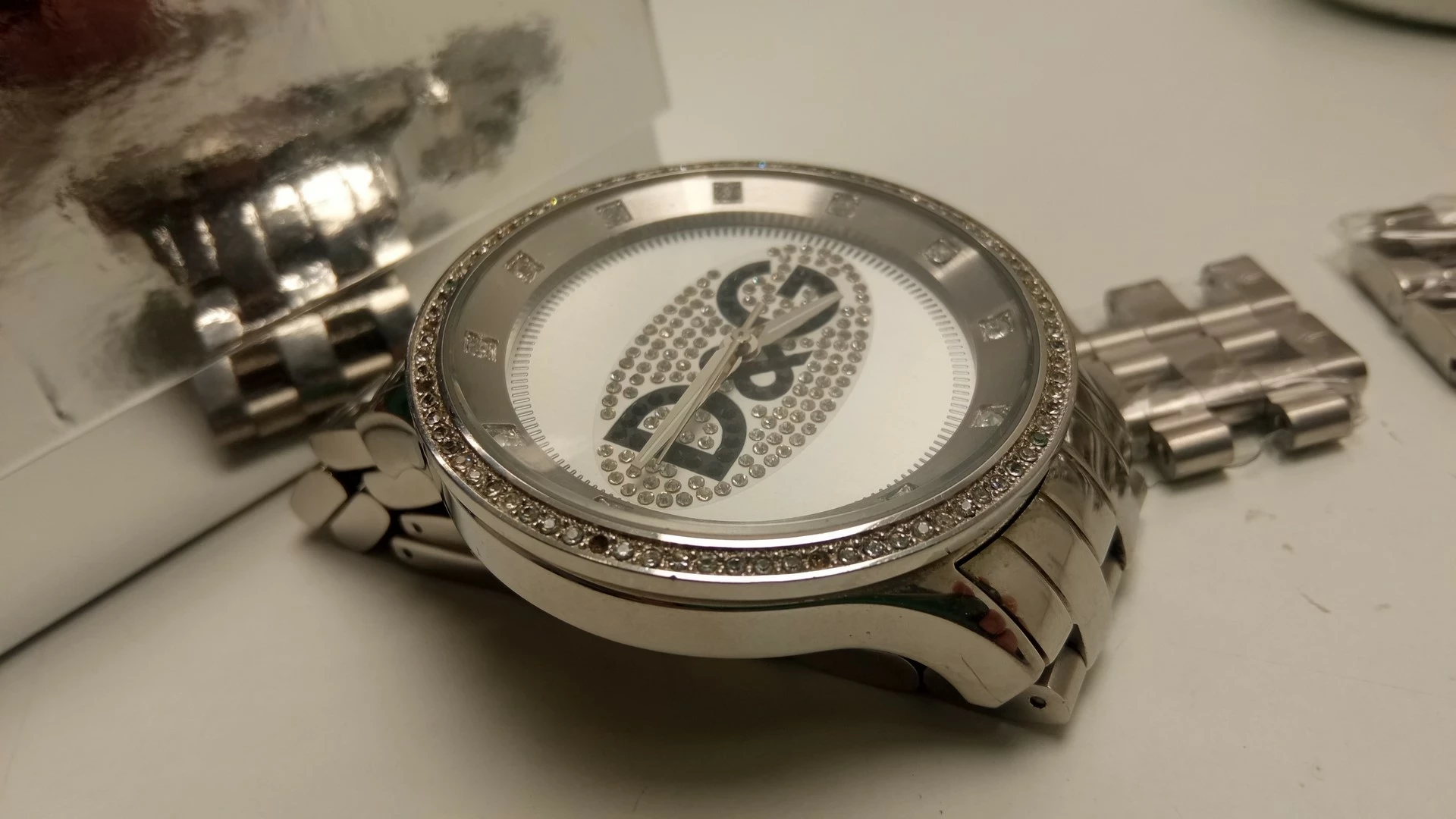 zegarek-damski-dolce-gabbana-dw0133-wodoszczelnosc-50m-wr50