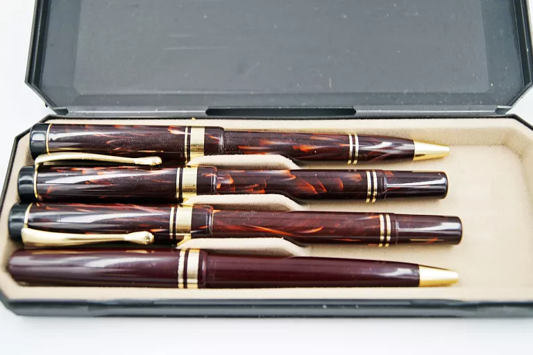 zestaw-3-dlugopisow-i-pioro-ze-stalowka-iridium-point-germany-chelmska-50-warszawa