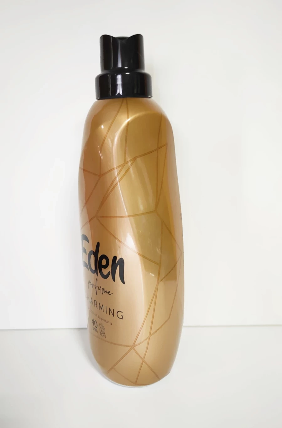 koncentrat-do-plukania-eden-premium-charming-1-l-stan-powystawowy