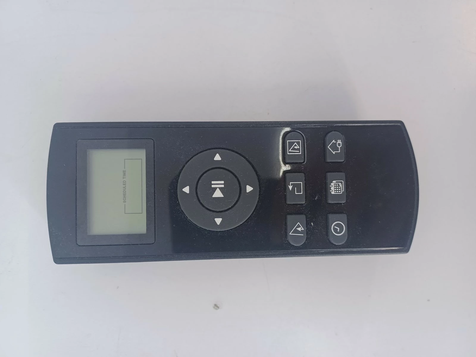 odkurzacz-robot-sprzatajacy-tefal-explorer-serie-20-aqua-czas-ladowania-360