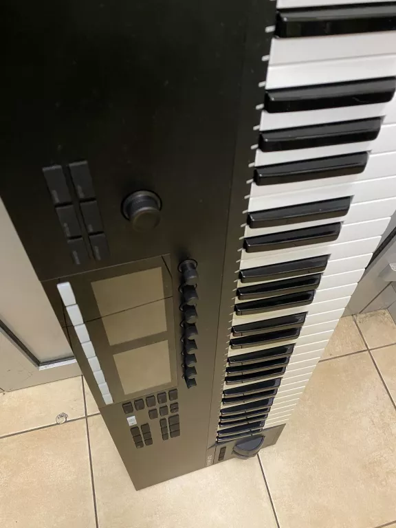 NATIVE INSTRUMENTS KOMPLETE KONTROL S61 MK2