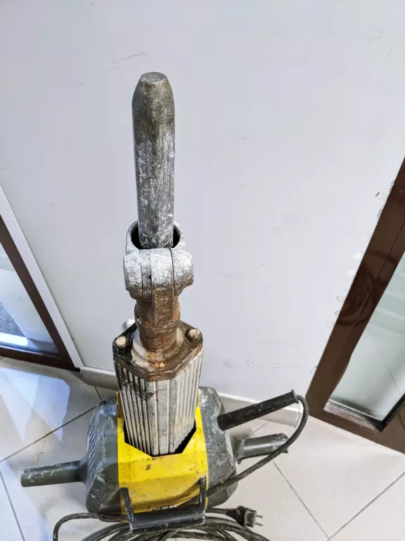 MŁOT ATLAS COPCO B25