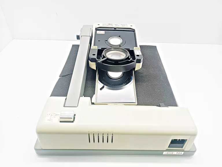 PROJEKTOR 3M 2600