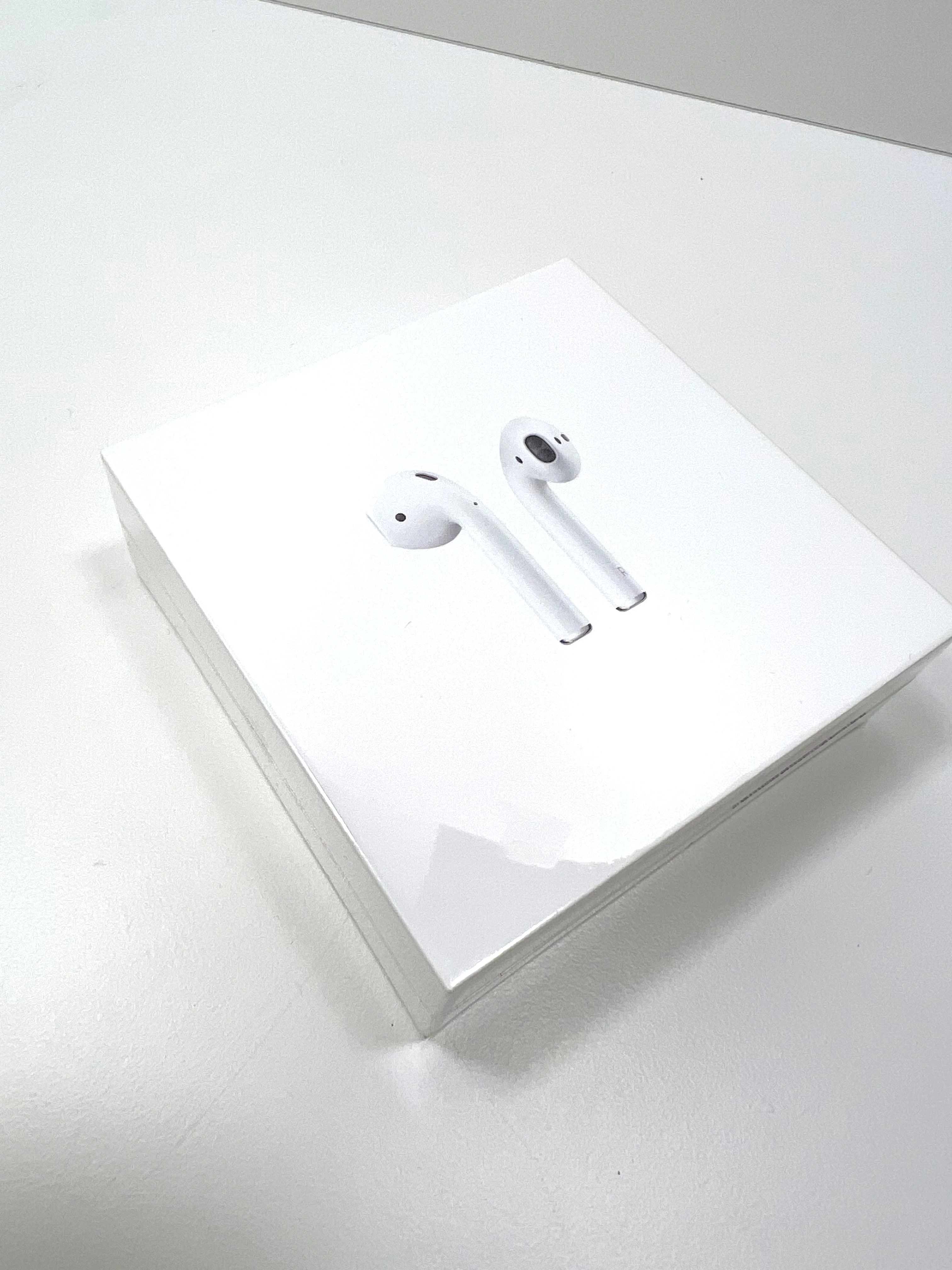 sluchawki-apple-airpods-2gen-zapakowane-marka-apple