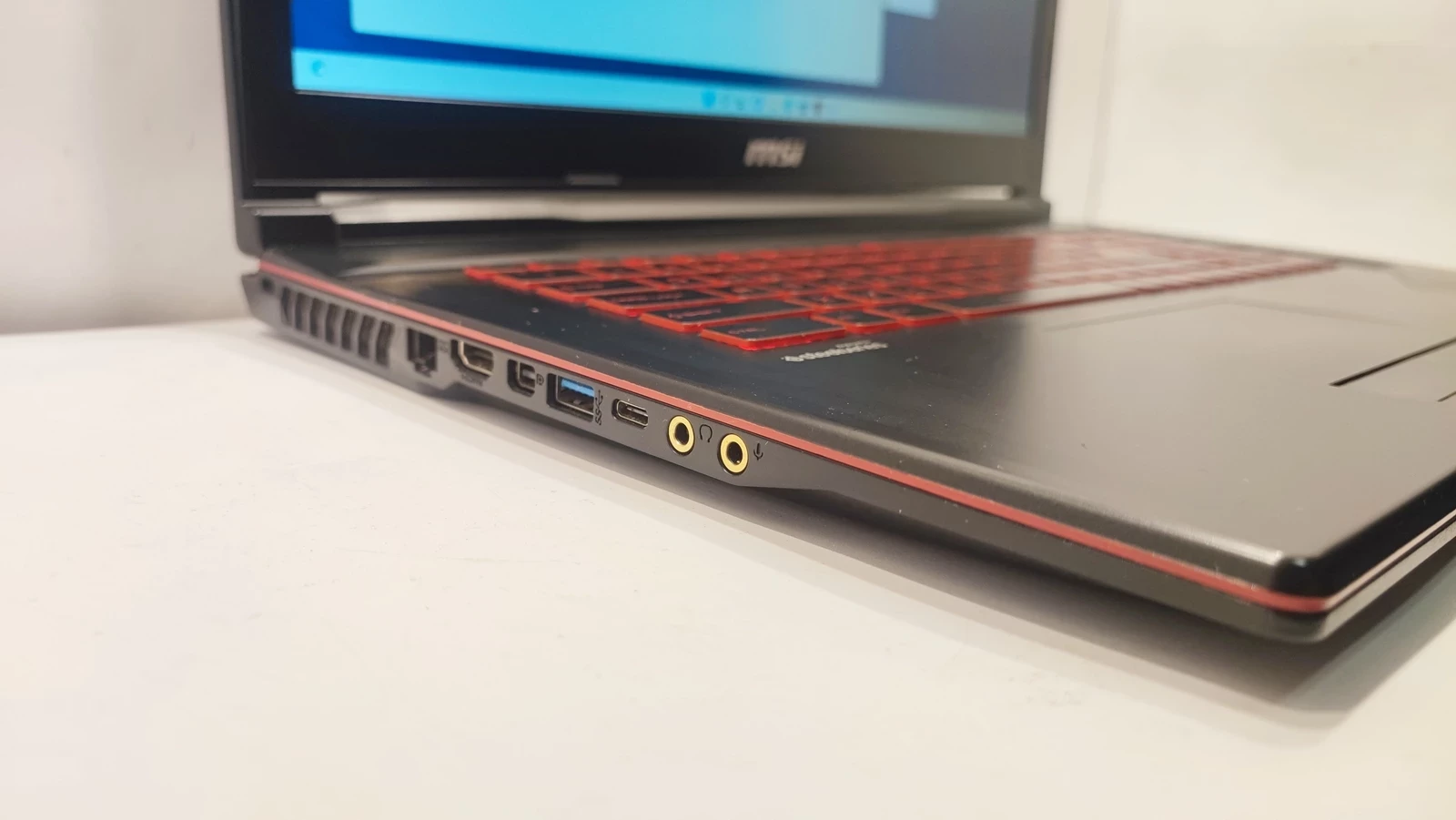 laptop-msi-gl73-8rc-i5-8gb-1tb-gtx-1050173-kod-producenta-gl73-8rc-027pl