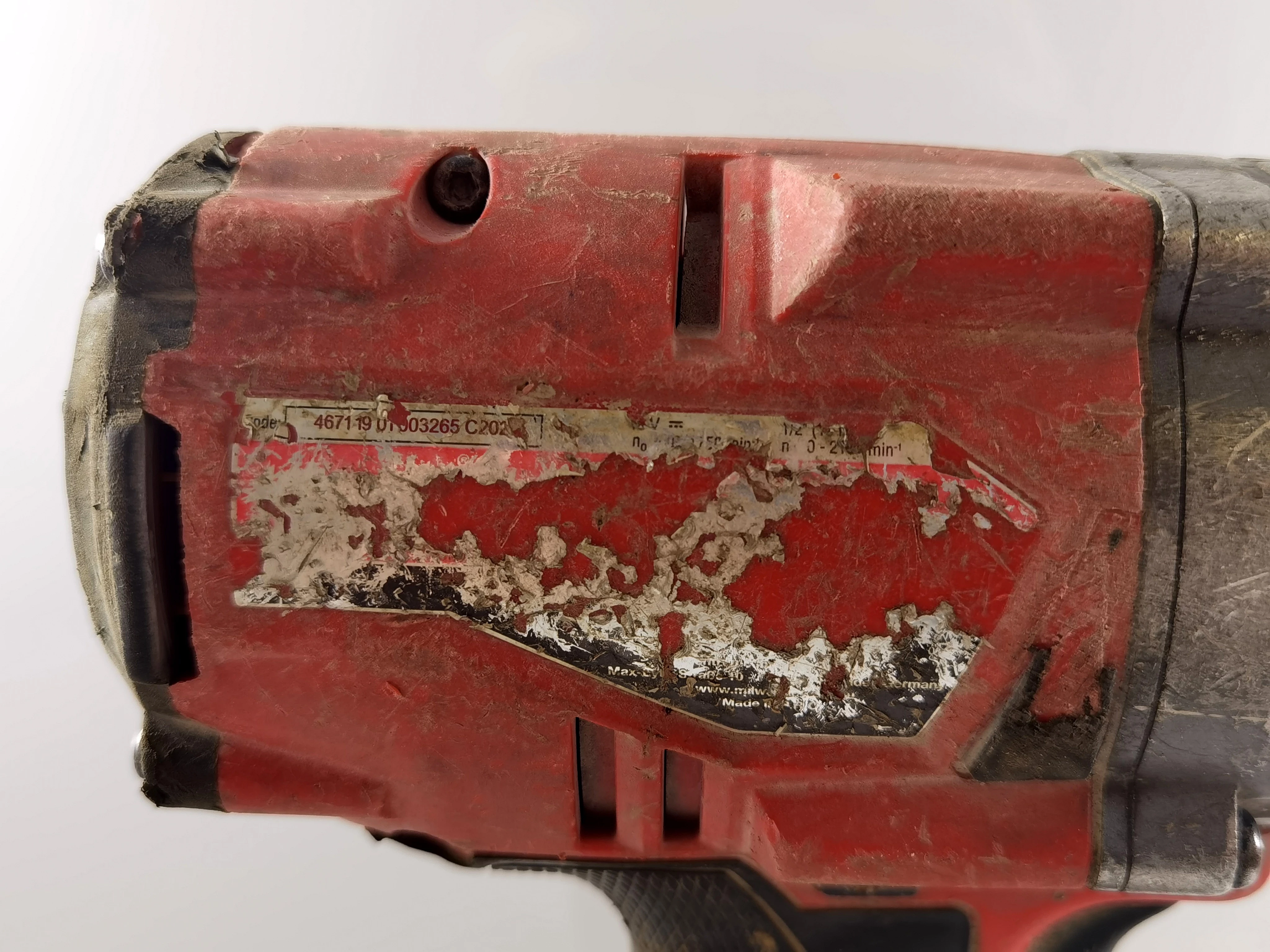 klucz-udarowy-milwaukee-m18-bateria-8-ah-predkosc-obrotowa-175000