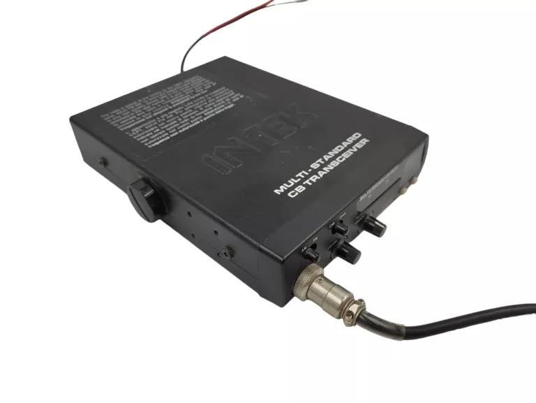CB RADIO INTEK M-110 PLUS 8X40 4W AM/FM + ANTENA