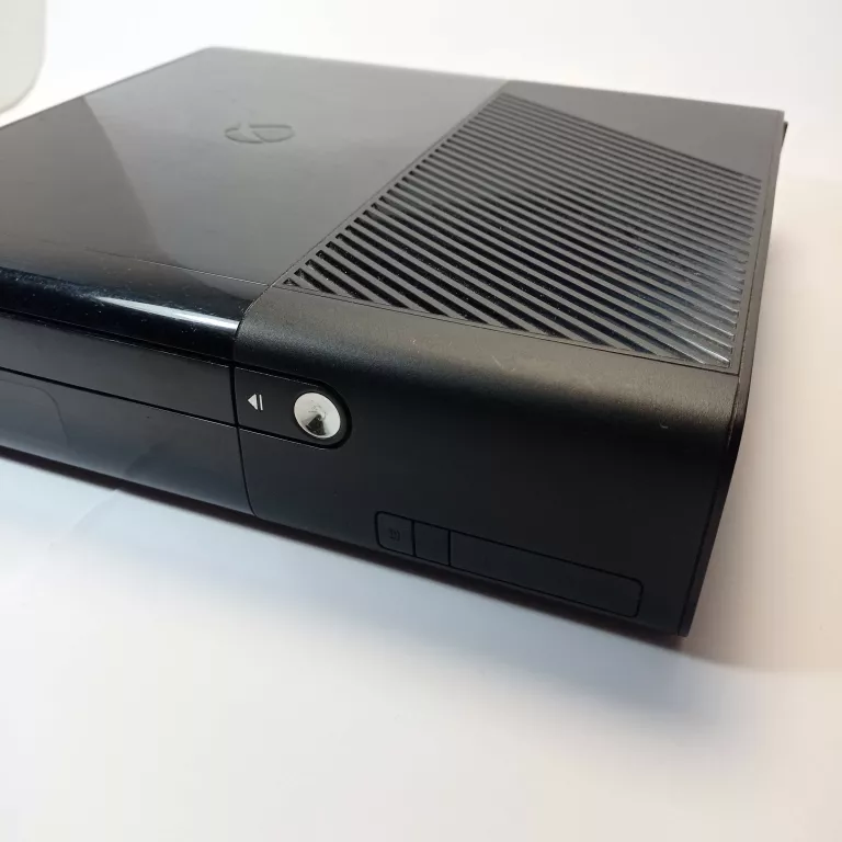 KONSOLA XBOX 360 500GB @ZESTAW @WARTO