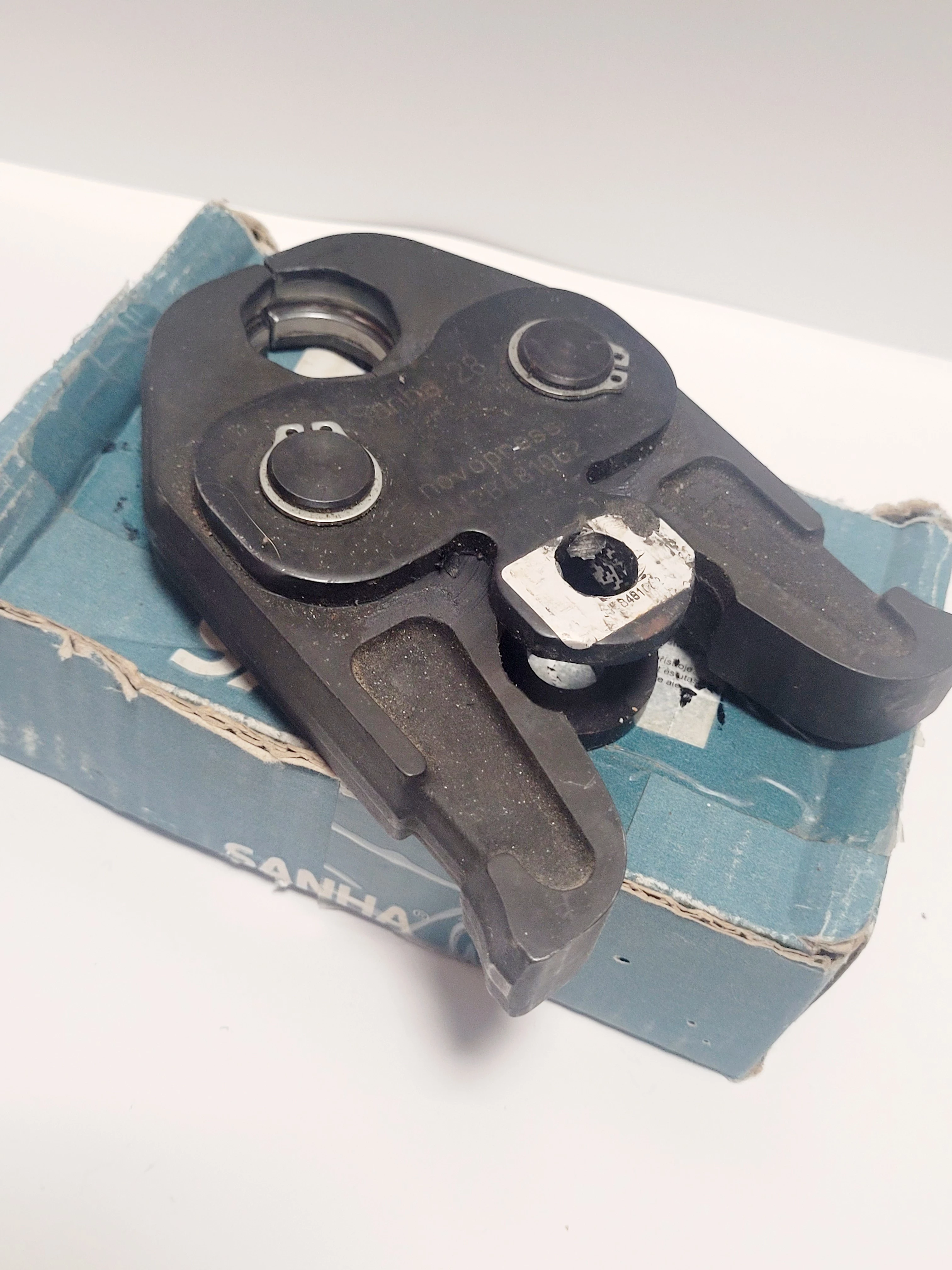 sanha-press-czeka-zacisk-28-mm-zaciskarka-do-rur-rodzaj-zaciskarka-do-rur