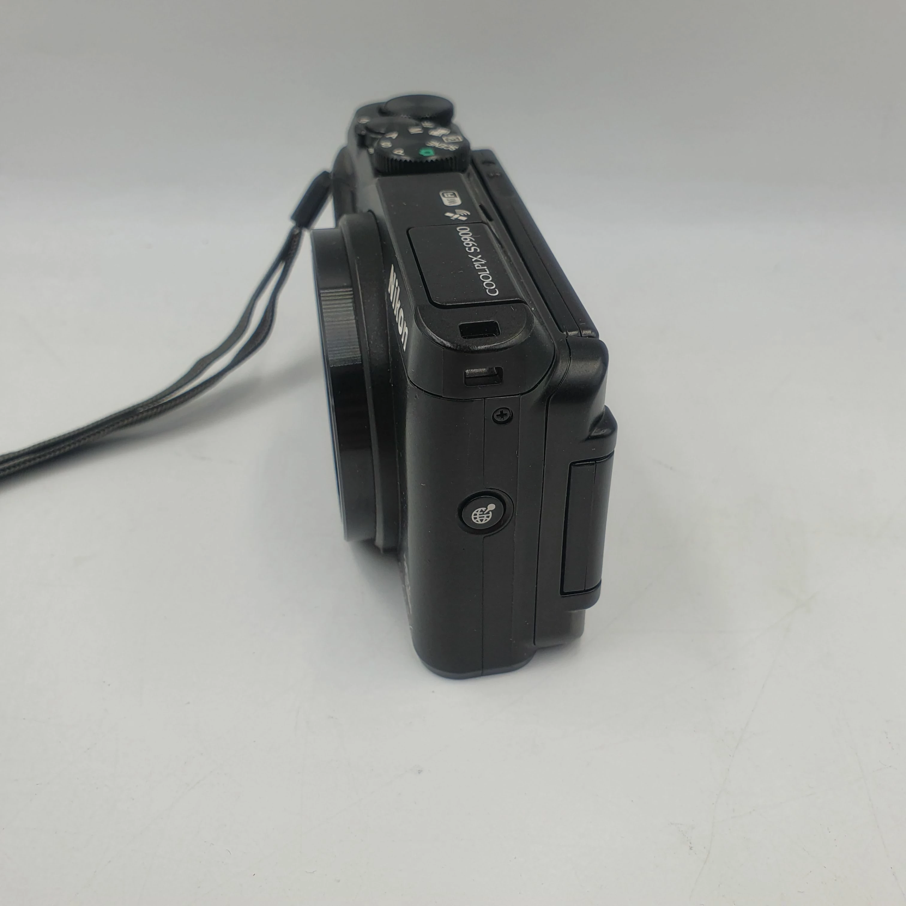 aparat-nikon-coolpix-s9900-etui-model-coolpix-s9900