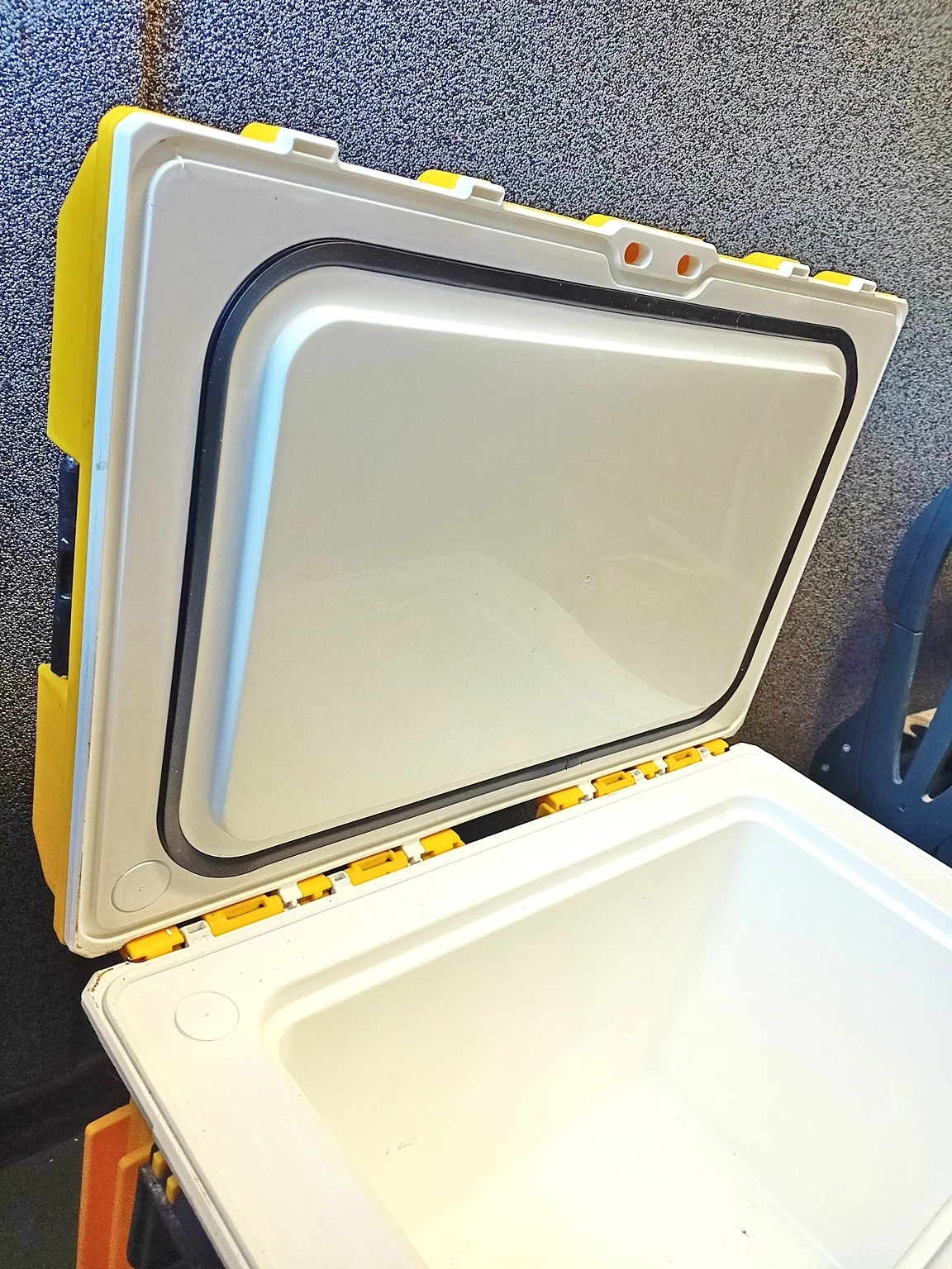 skrzynia-lodowka-dewalt-dwst1-81333-ean-gtin-3253561813337