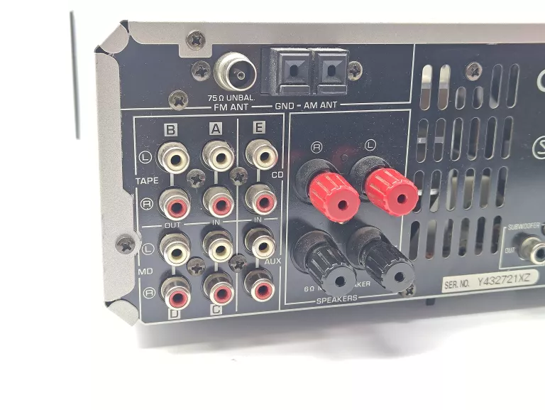 AMPLITUNER YAMAHA RX-E200 2.0 SREBRNY