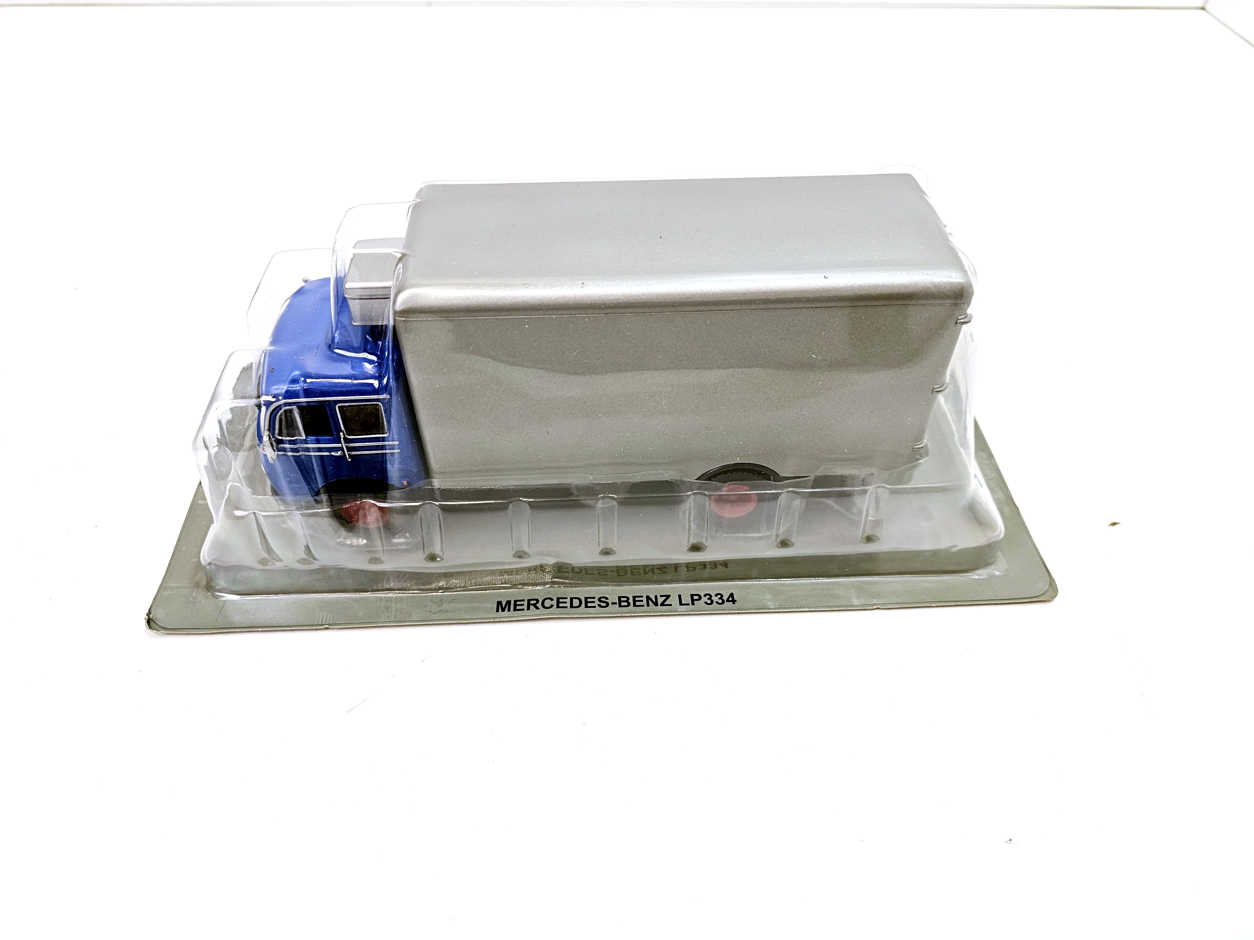 kultowe-ciezarowki-prl-62-mercedes-benz-lp-334-reymonta-15-warszawa