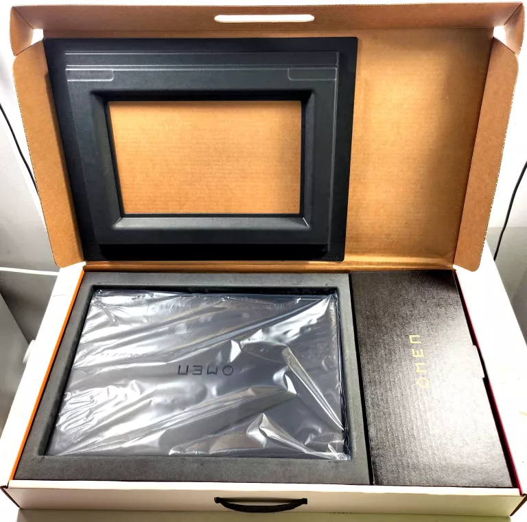 HP OMEN 16-WD0220NW I7-13GEN SSD:1TB W11 16GB