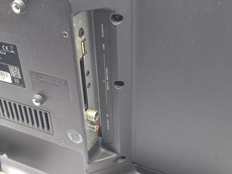 telewizor-manta-led93205-32-przekatna-ekranu-cale-32