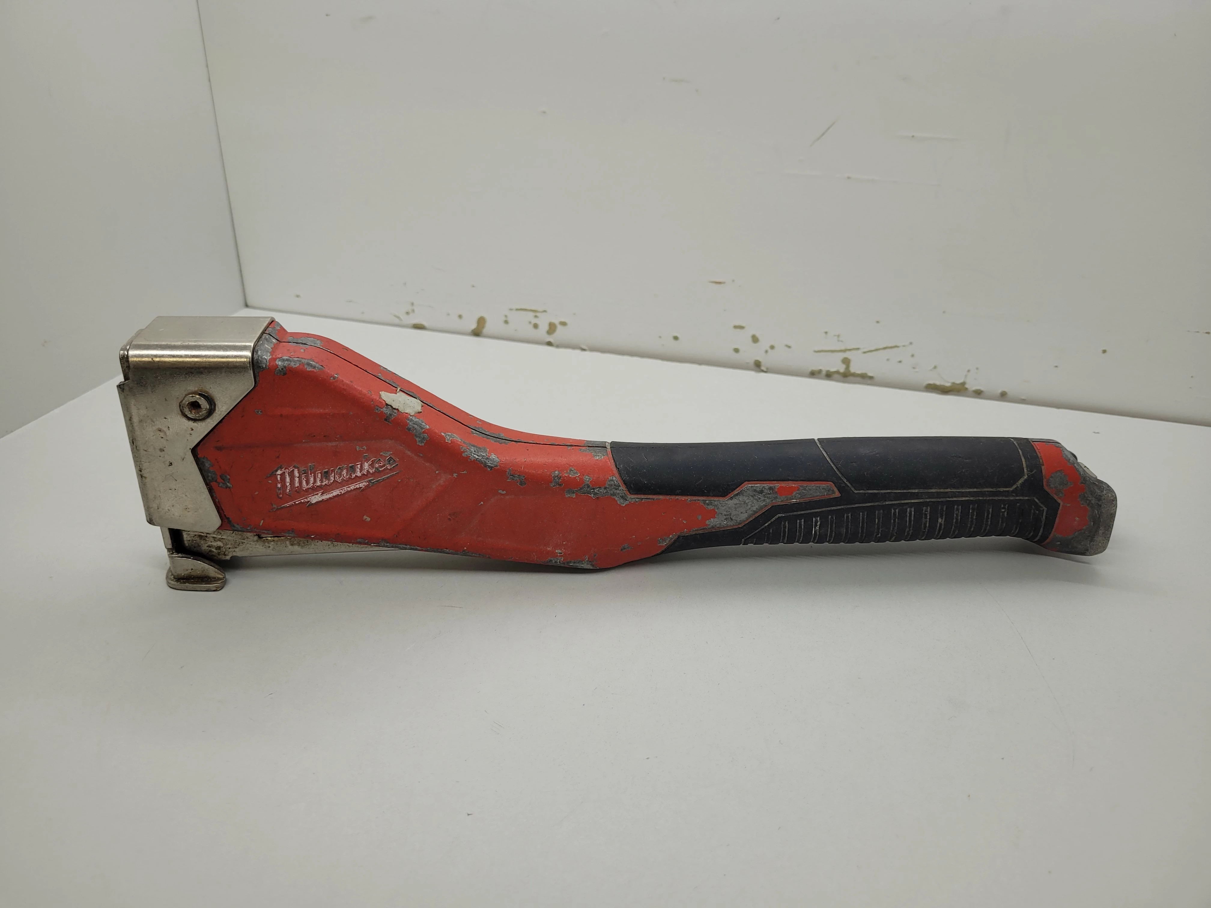 zszywacz-mlotkowy-milwaukee-48-22-1020-stan-uzywany