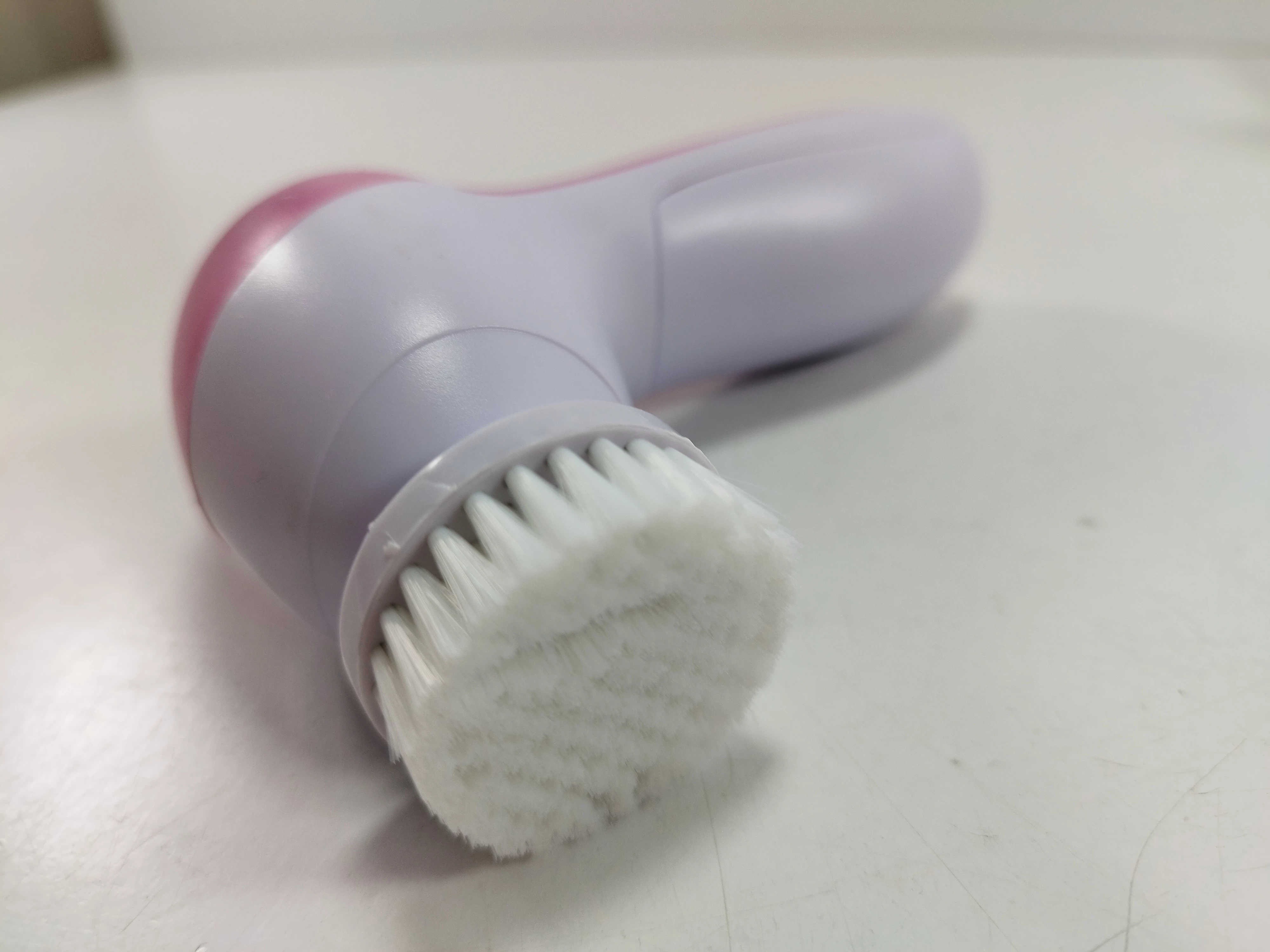 masazer-do-twarzy-5-w-1-stan-powystawowy